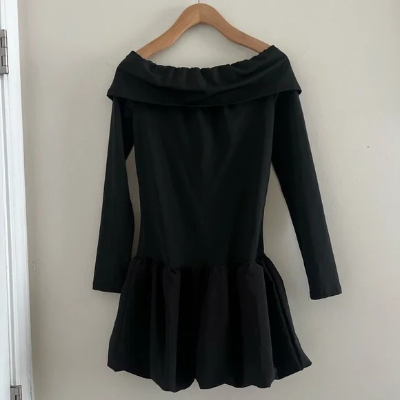 Black Off-Shoulder Long Sleeve Mini Bubble Dress Sz XS - Picture 5 of 5